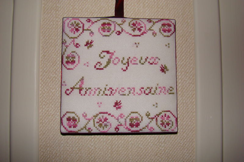 grille point de croix joyeux anniversaire
