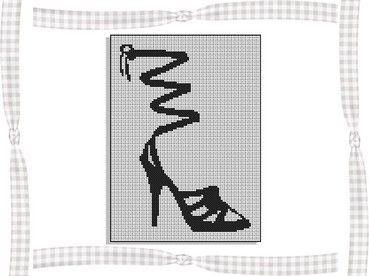 grille point de croix chaussures