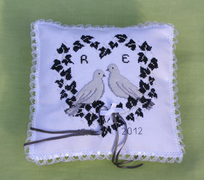 point de croix coussin mariage