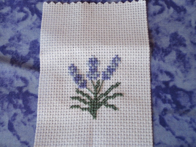 grille point de croix sachet lavande