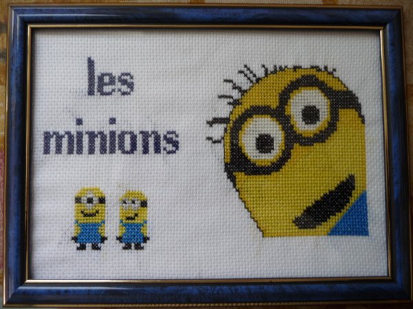 point de croix les minions