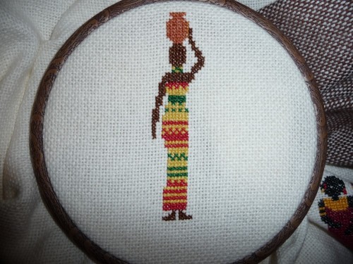 grille point de croix femme africaine
