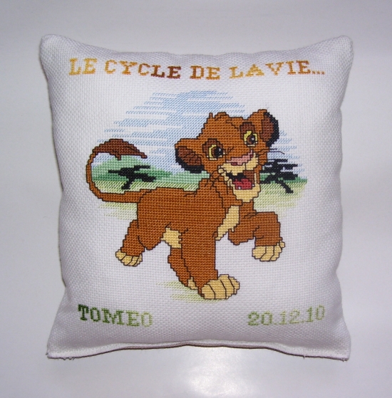 point de croix roi lion